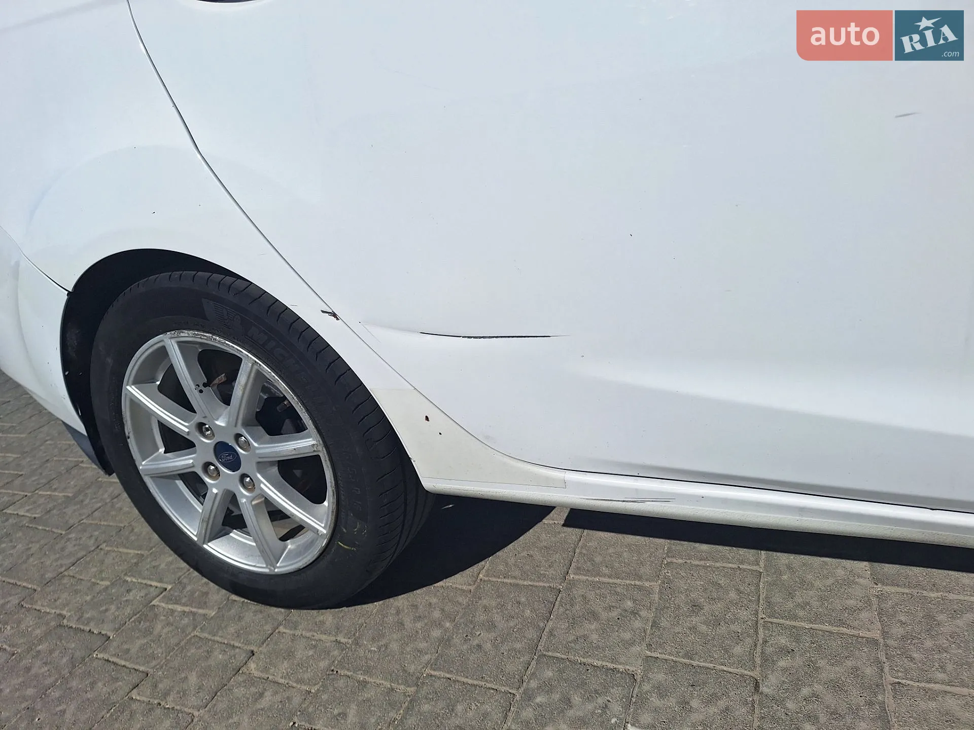 Ford Fiesta 2019 VIN 3FADP4BJ9KM149670 фото оголошення 16 з 19