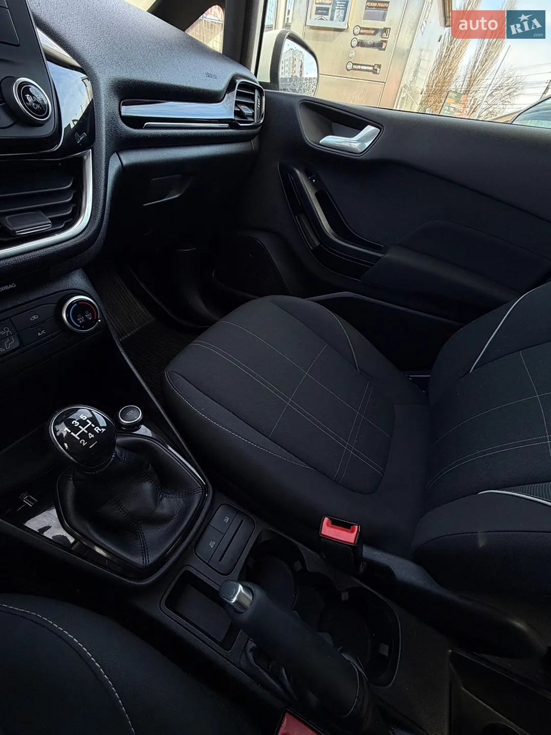 2018 Ford Fiesta - мініатюра 11