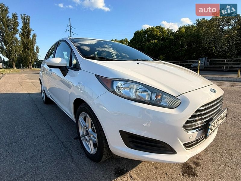 Хетчбек Ford Fiesta 2019 в Києві