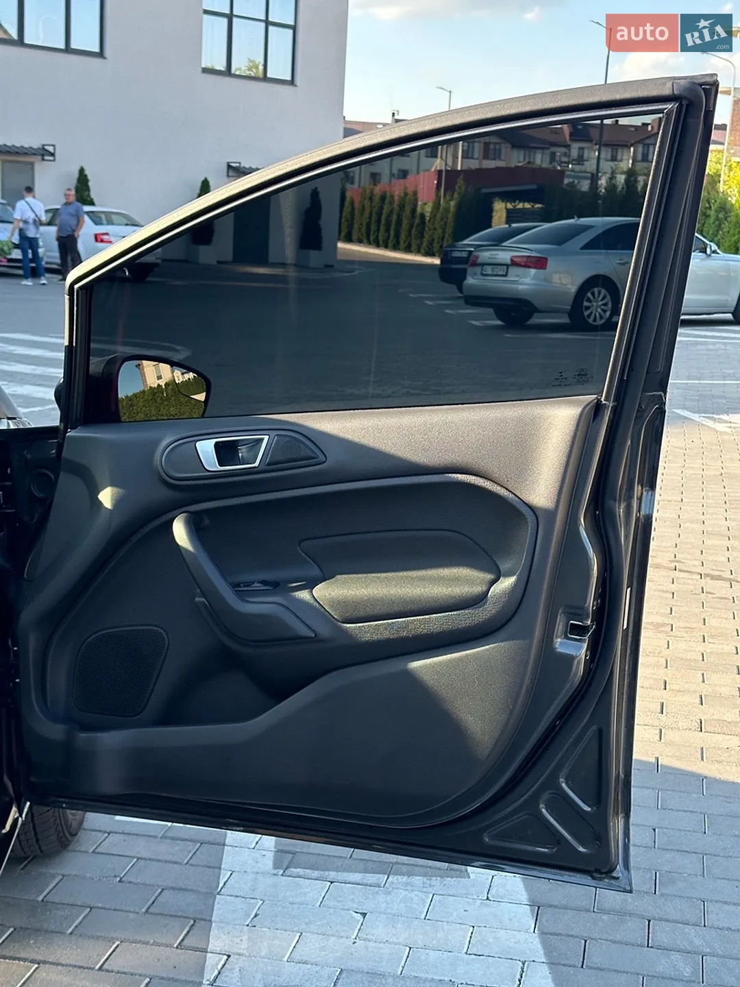 2015 Ford Fiesta - мініатюра 12