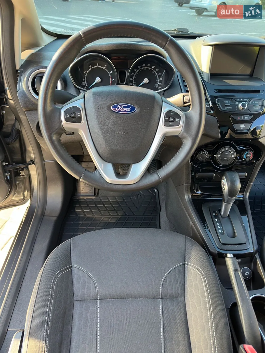 2015 Ford Fiesta - мініатюра 19