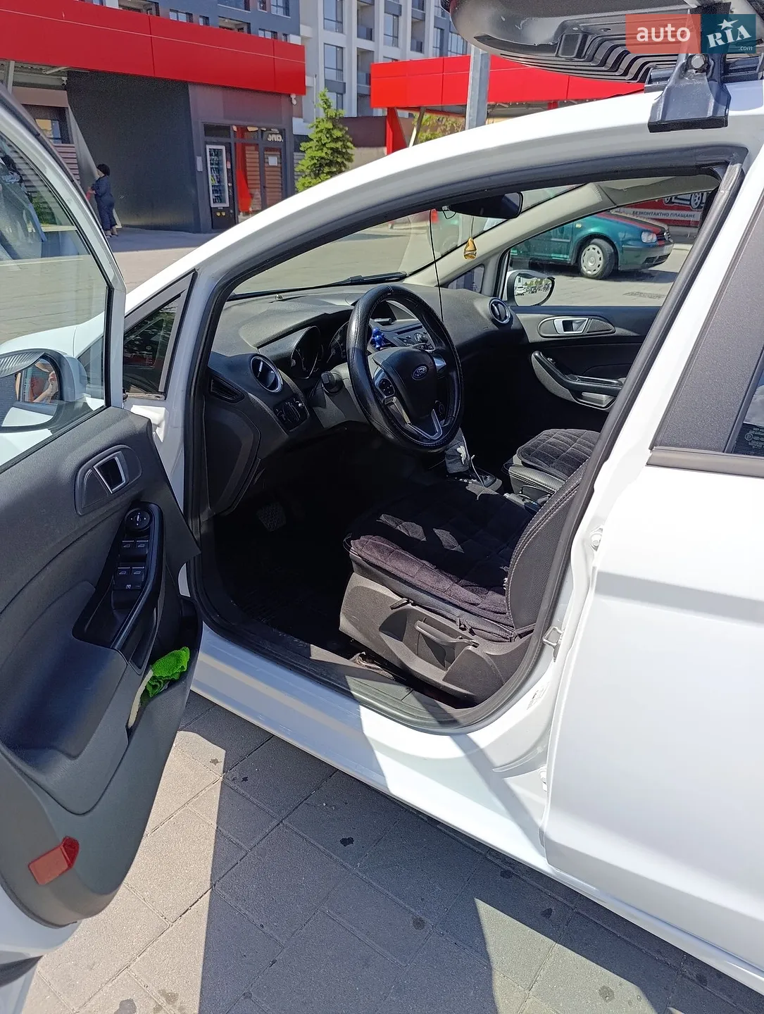 2013 Ford Fiesta - мініатюра 8