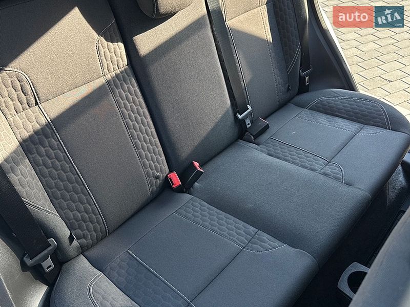 Хетчбек Ford Fiesta 2015 в Березному