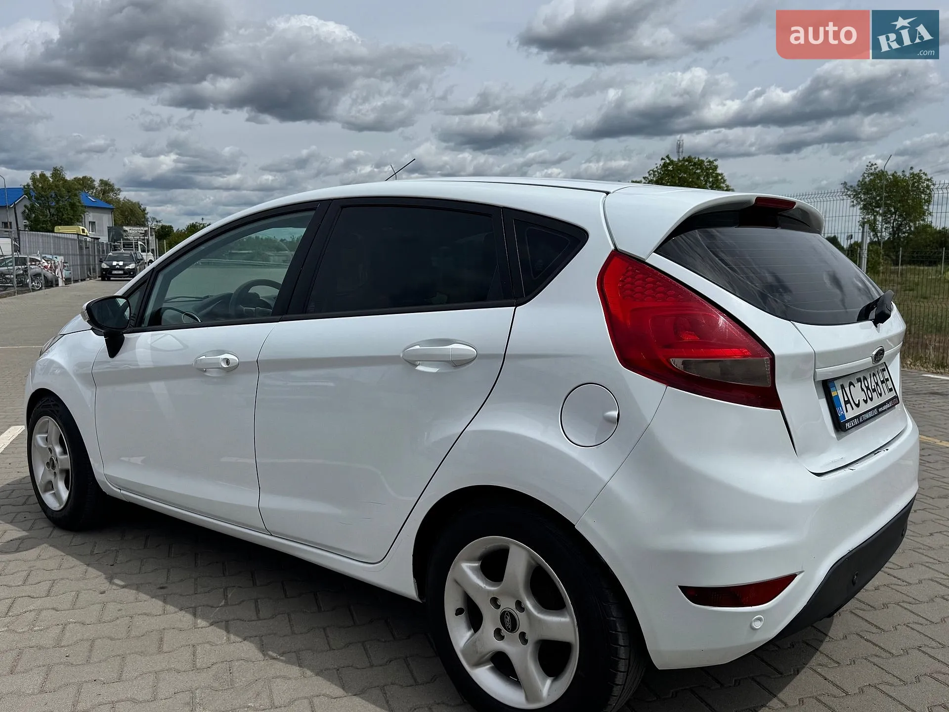 2012 Ford Fiesta - мініатюра 11