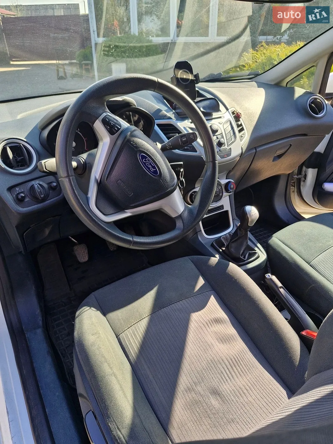 2012 Ford Fiesta - мініатюра 12