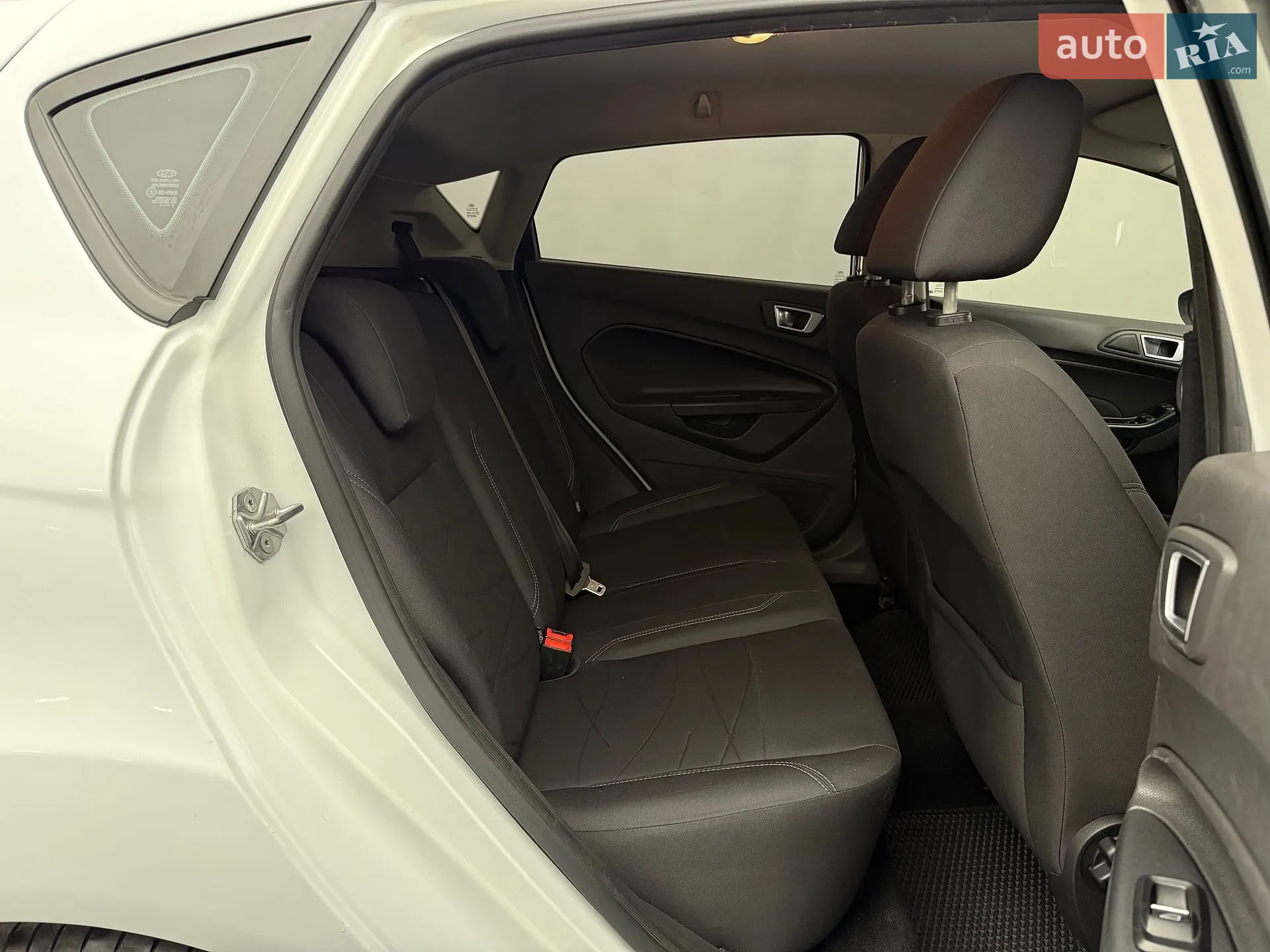 2015 Ford Fiesta - мініатюра 10