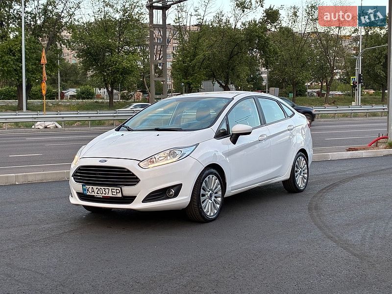 Седан Ford Fiesta 2017 в Києві