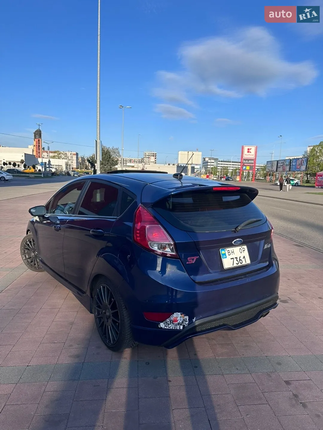 2015 Ford Fiesta - фото 1