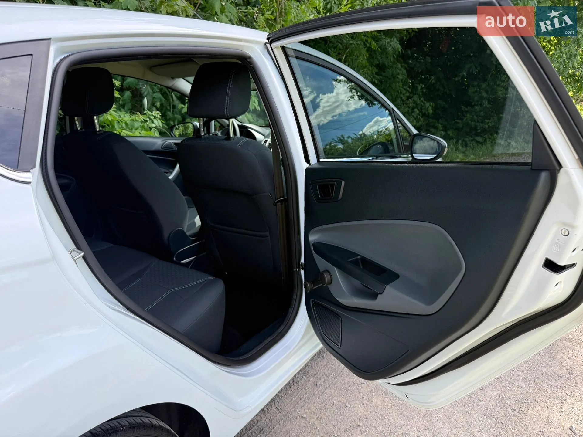 2011 Ford Fiesta - мініатюра 22