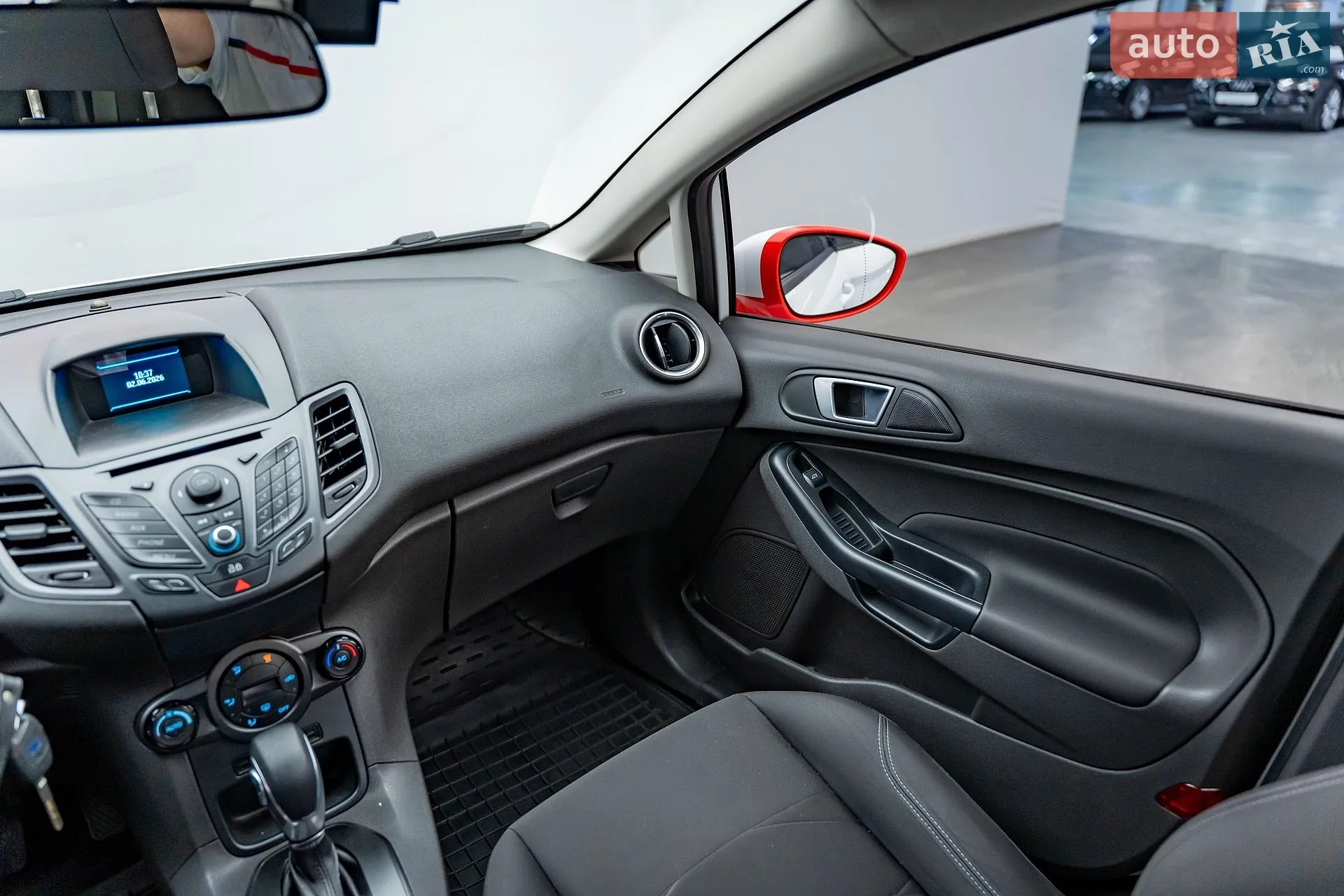 2013 Ford Fiesta - мініатюра 11