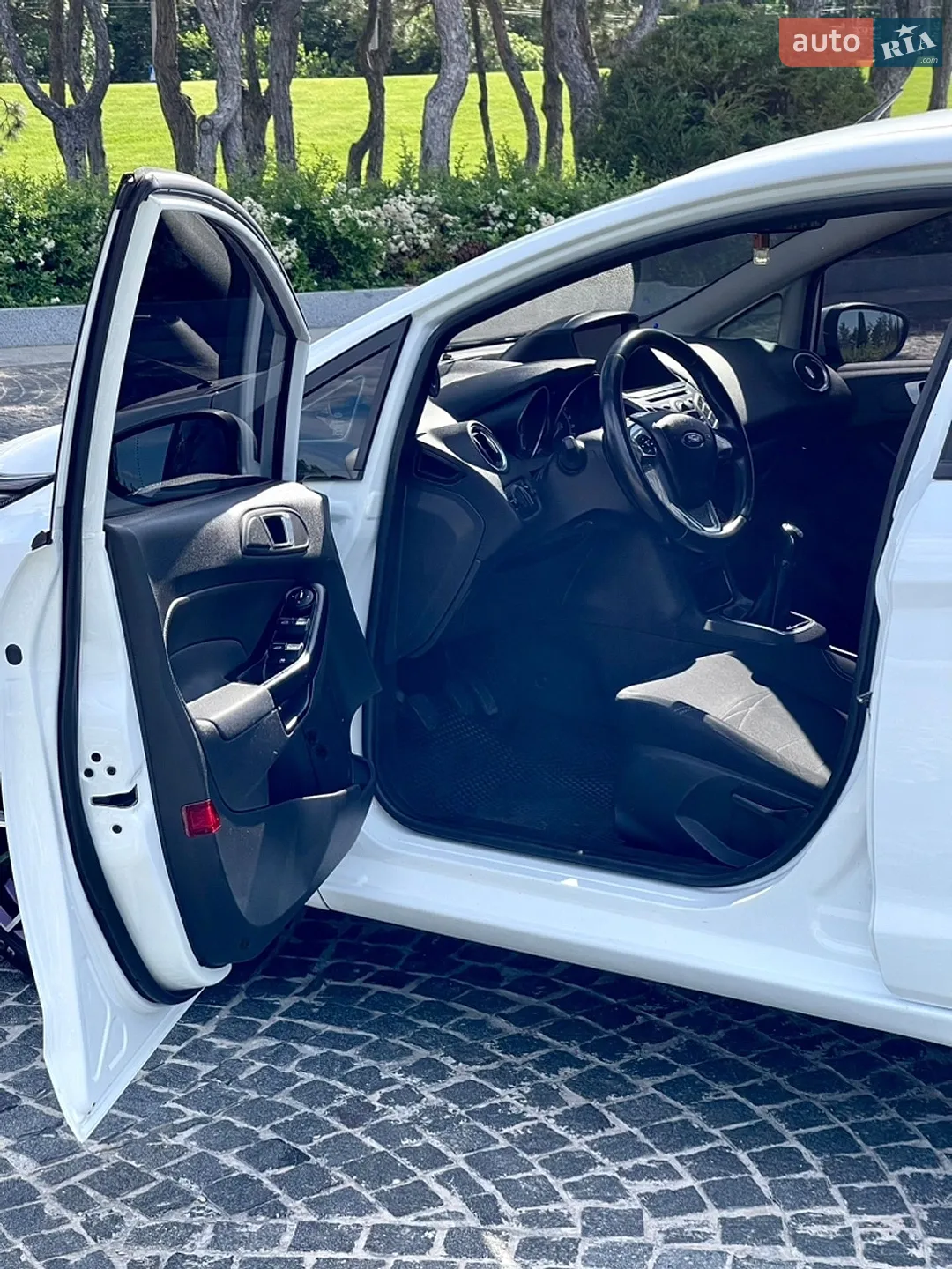 2013 Ford Fiesta - мініатюра 16