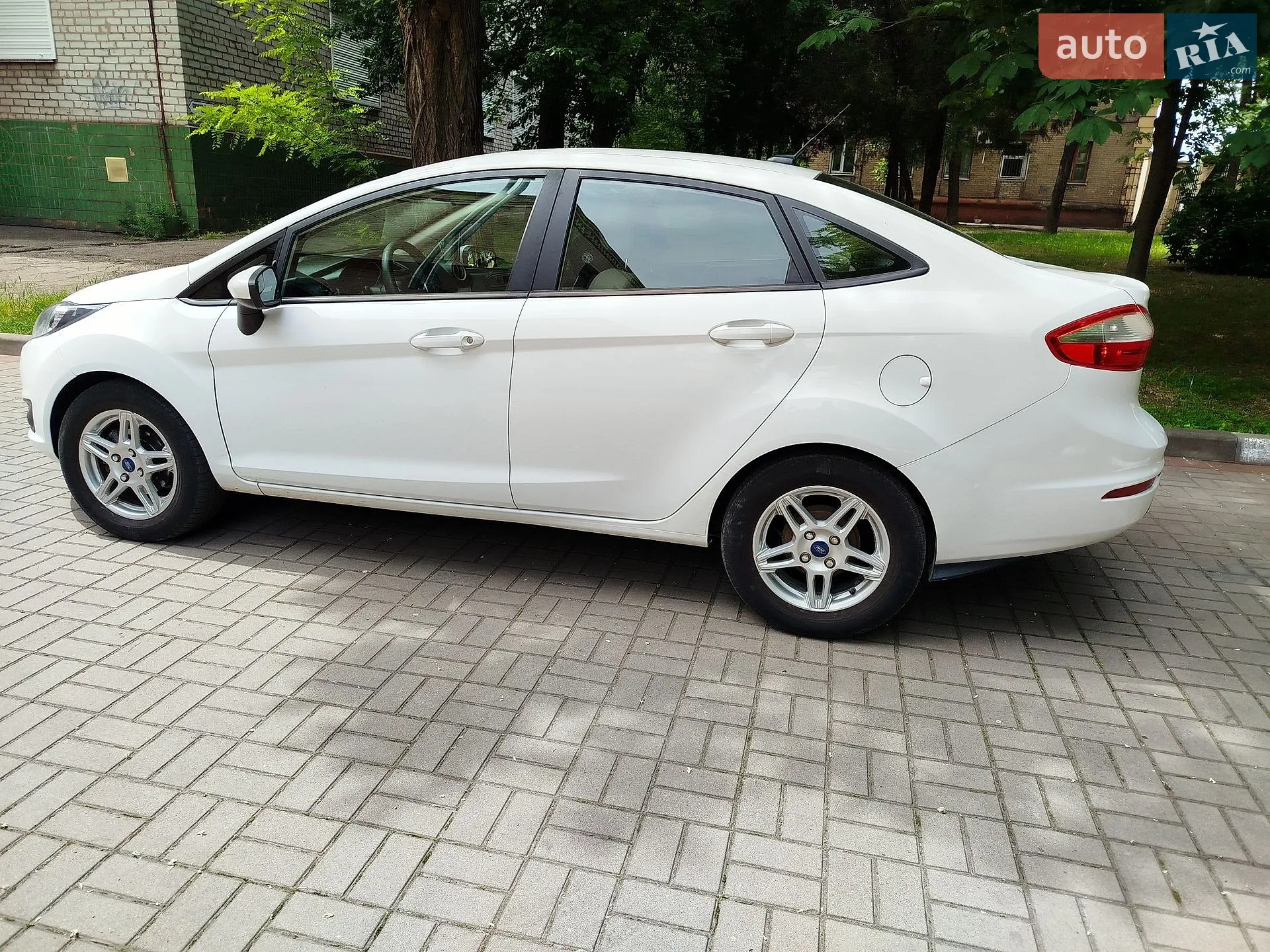 2017 Ford Fiesta - мініатюра 3