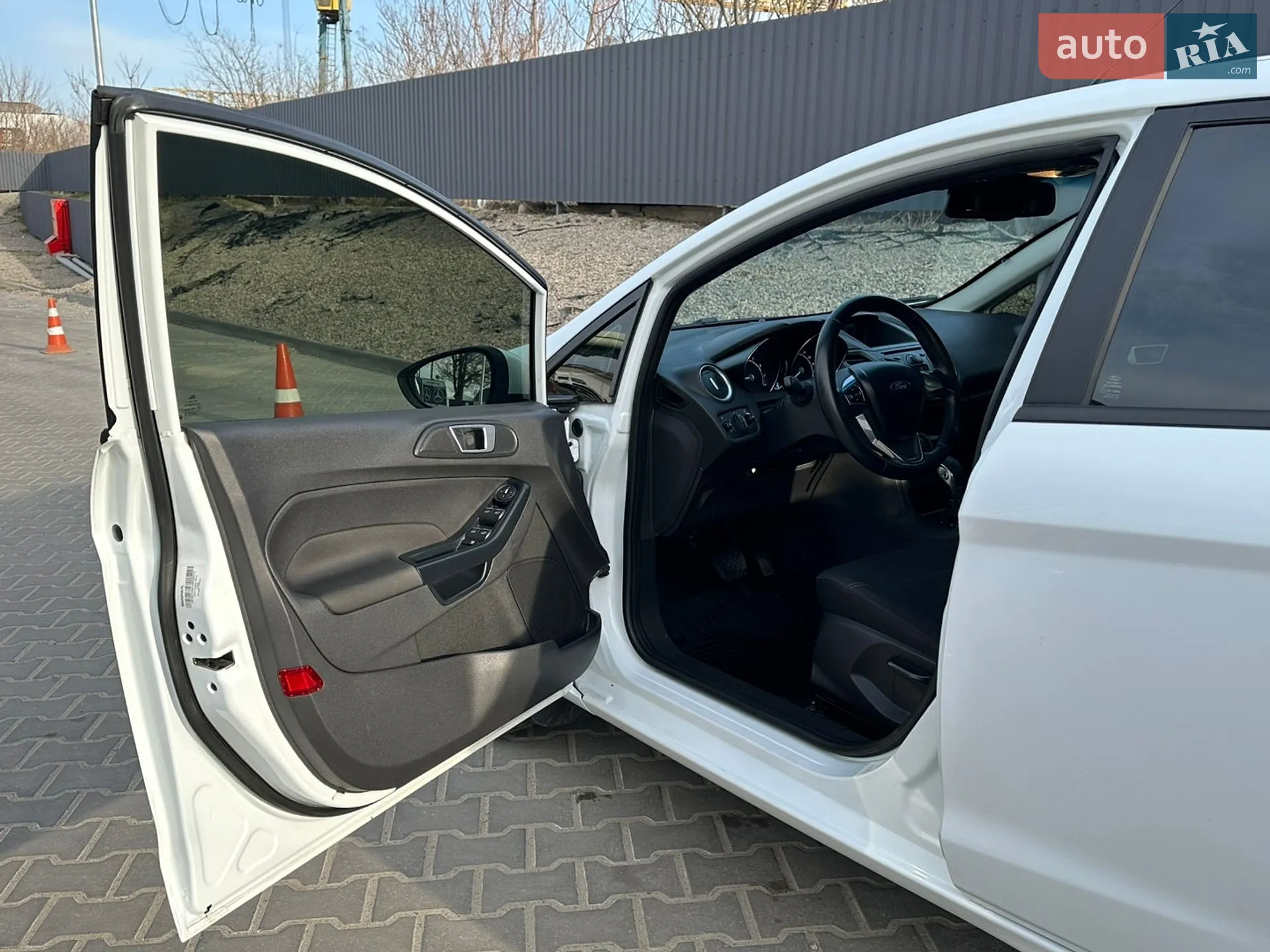 2014 Ford Fiesta - мініатюра 13