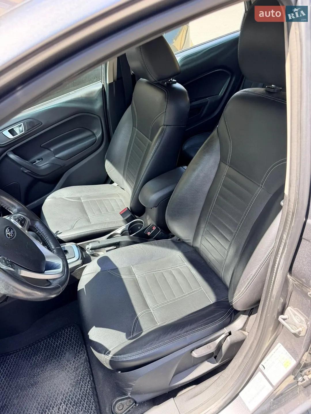 2013 Ford Fiesta - мініатюра 18