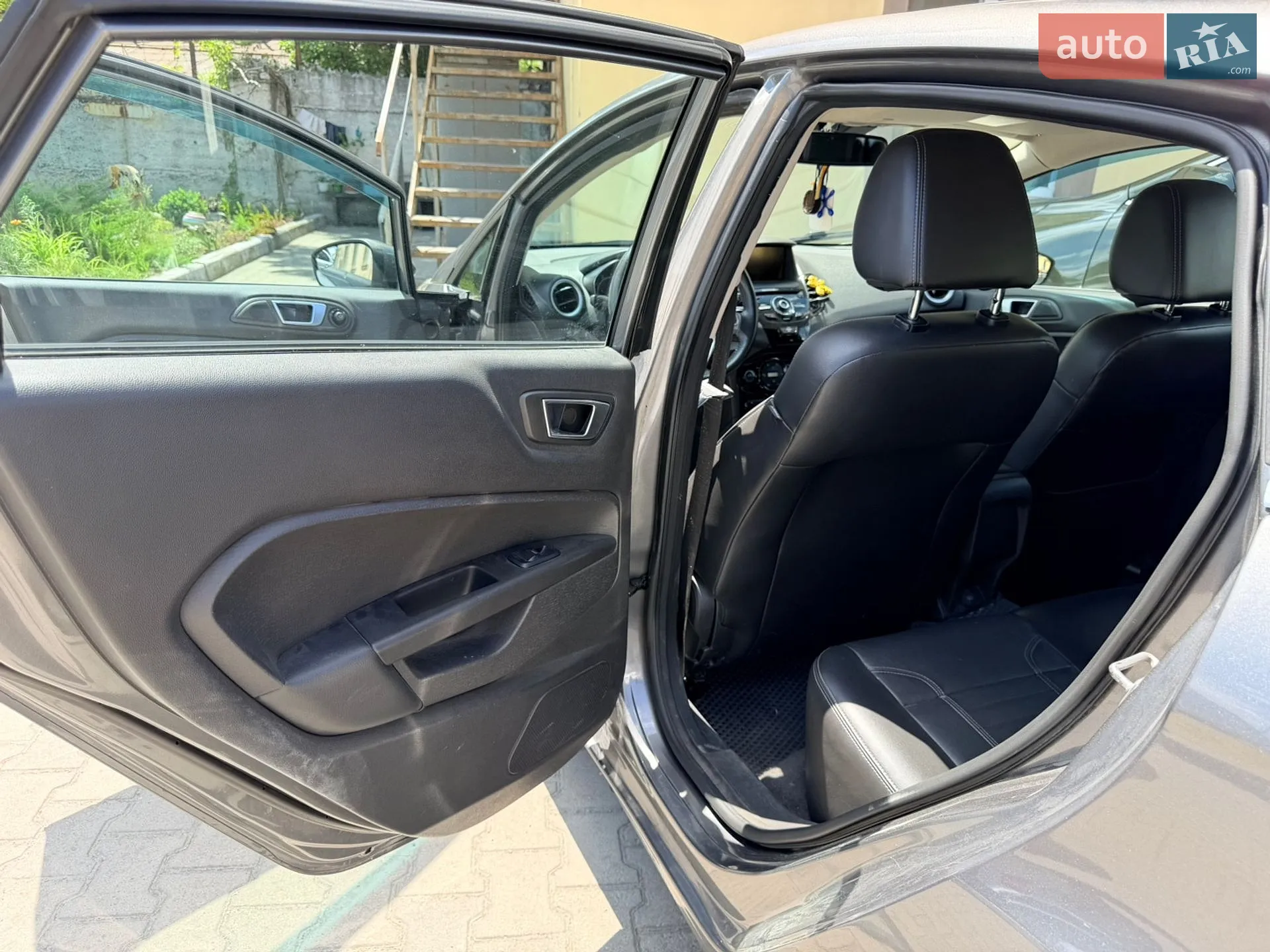 2013 Ford Fiesta - мініатюра 22