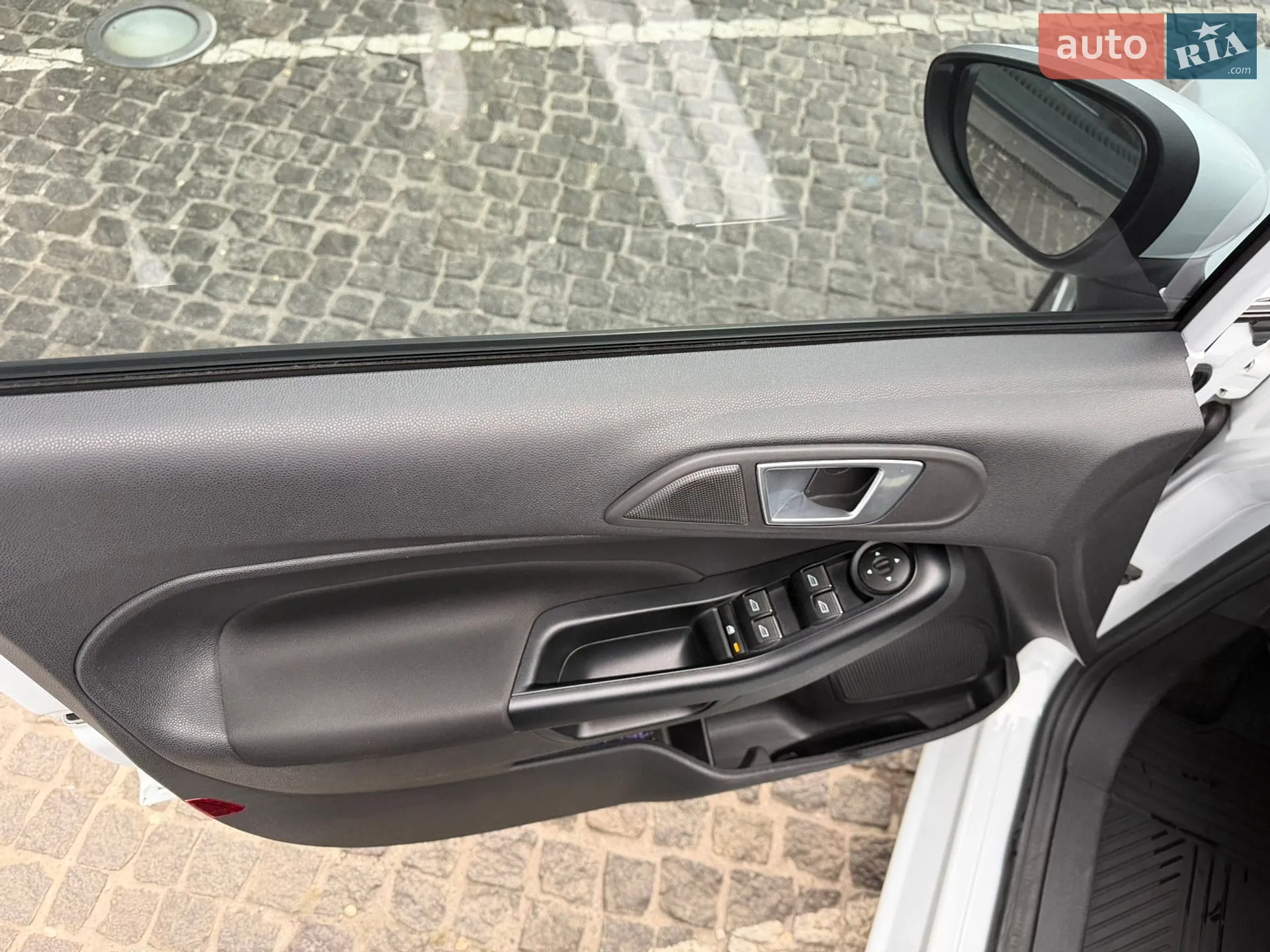 2016 Ford Fiesta - мініатюра 14