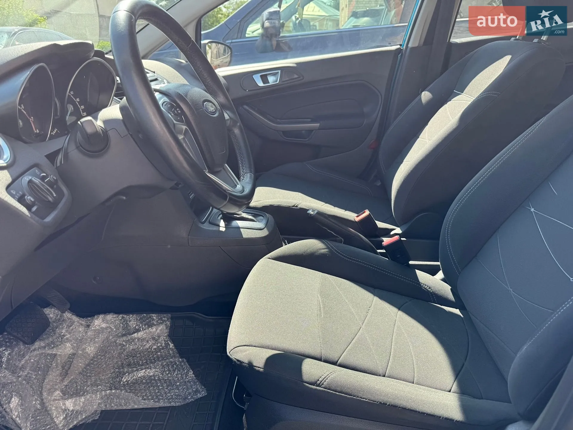 2013 Ford Fiesta - мініатюра 14