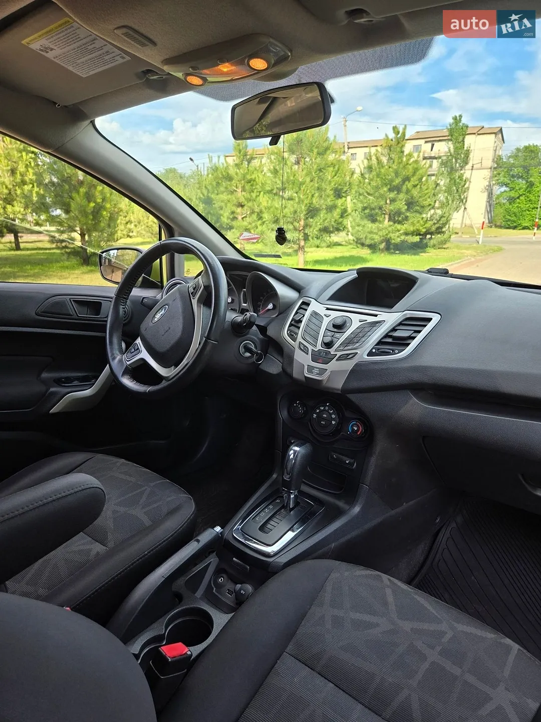 2012 Ford Fiesta - мініатюра 16