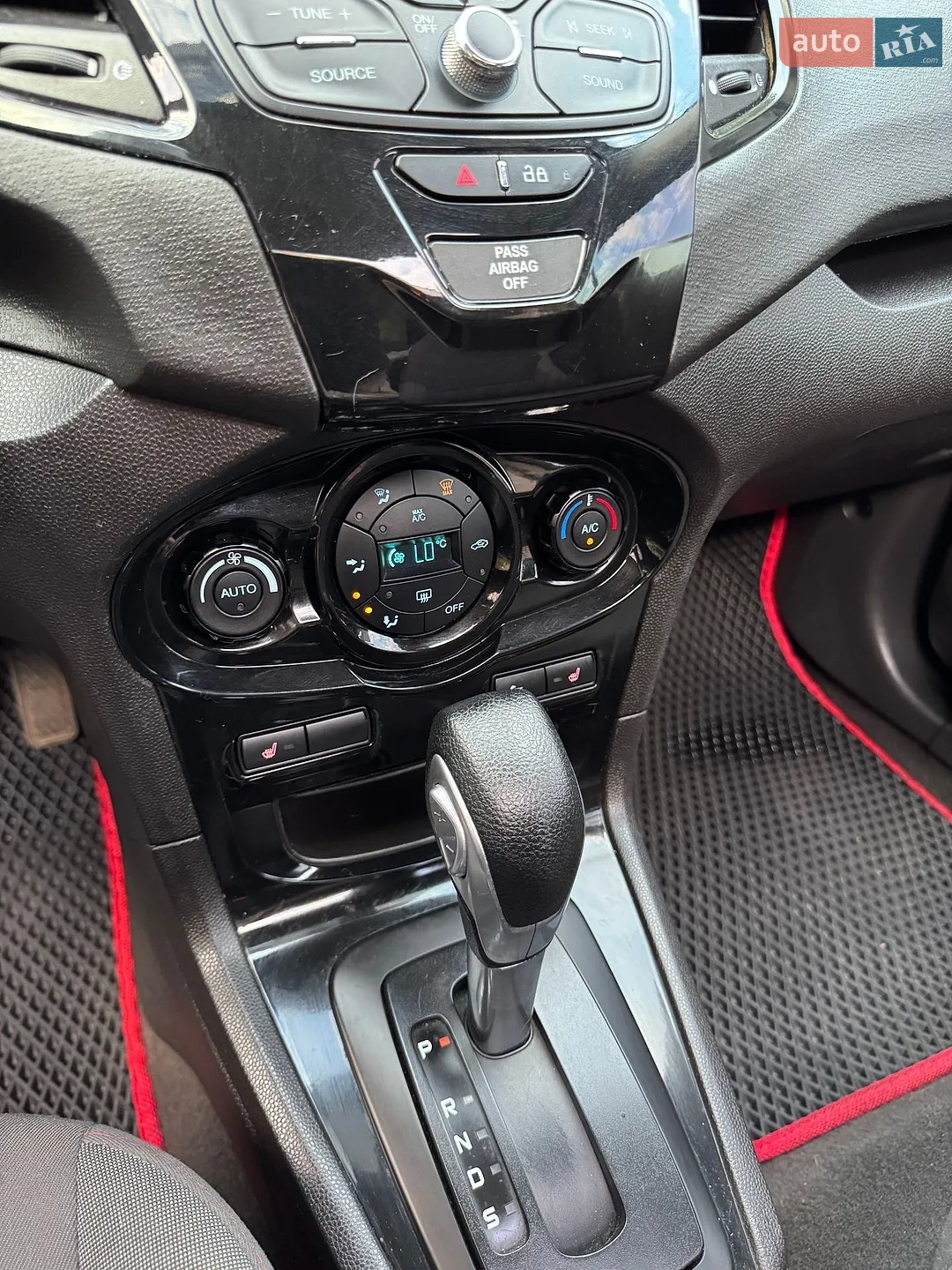 2014 Ford Fiesta - мініатюра 15