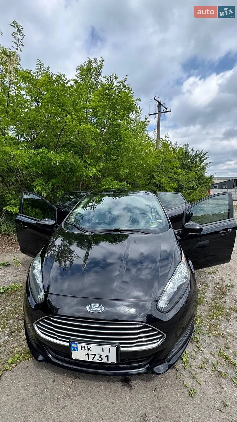 2018 Ford Fiesta - фото 1