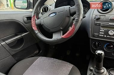 Седан Ford Fiesta 2008 в Броварах
