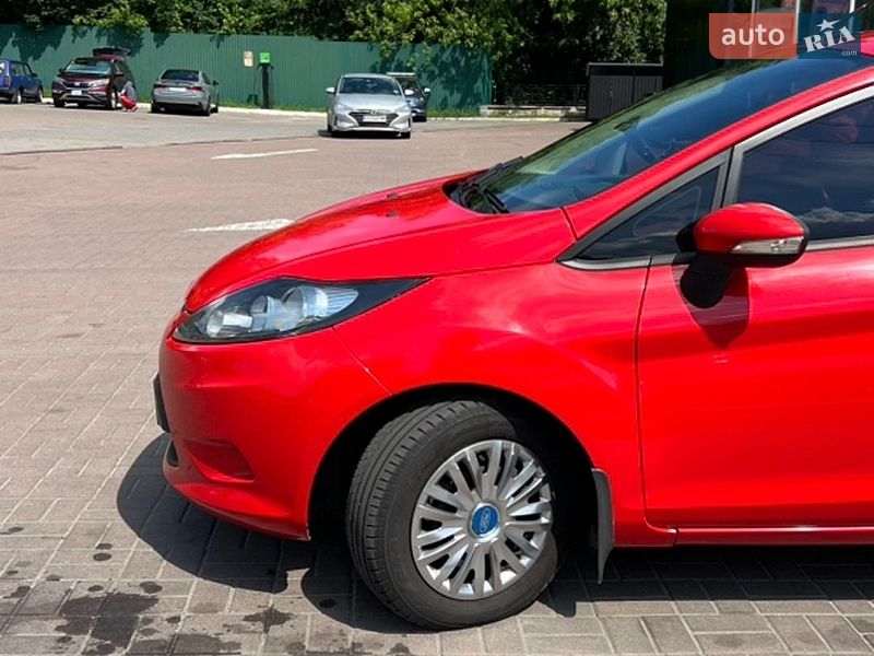 Хетчбек Ford Fiesta 2012 в Києві