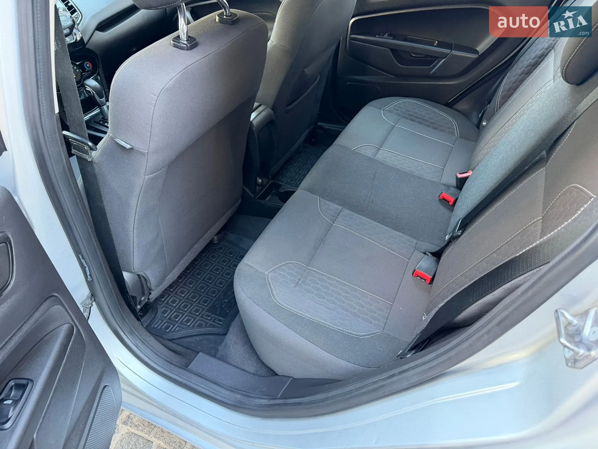 2019 Ford Fiesta - мініатюра 17