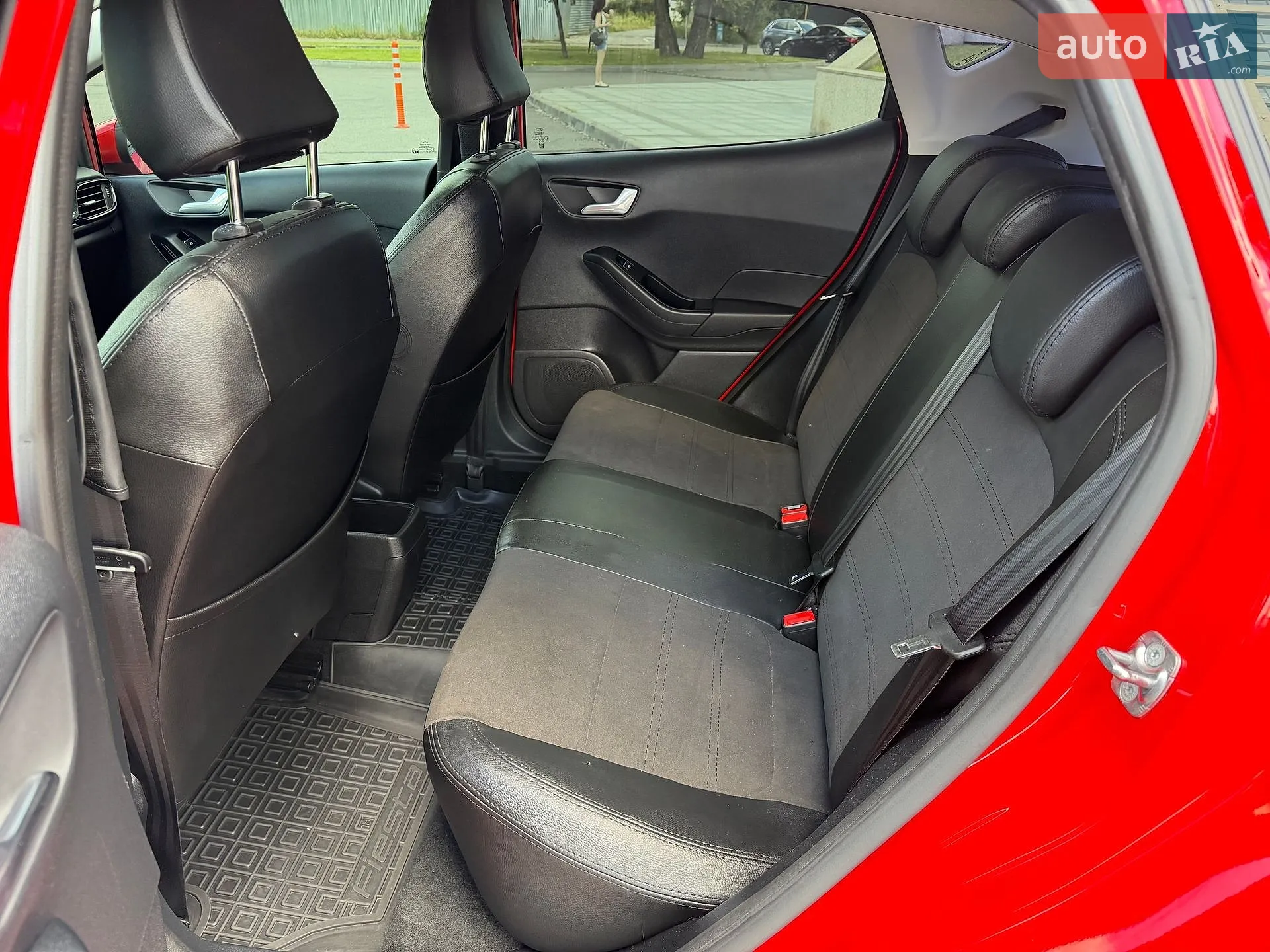 2018 Ford Fiesta - мініатюра 16