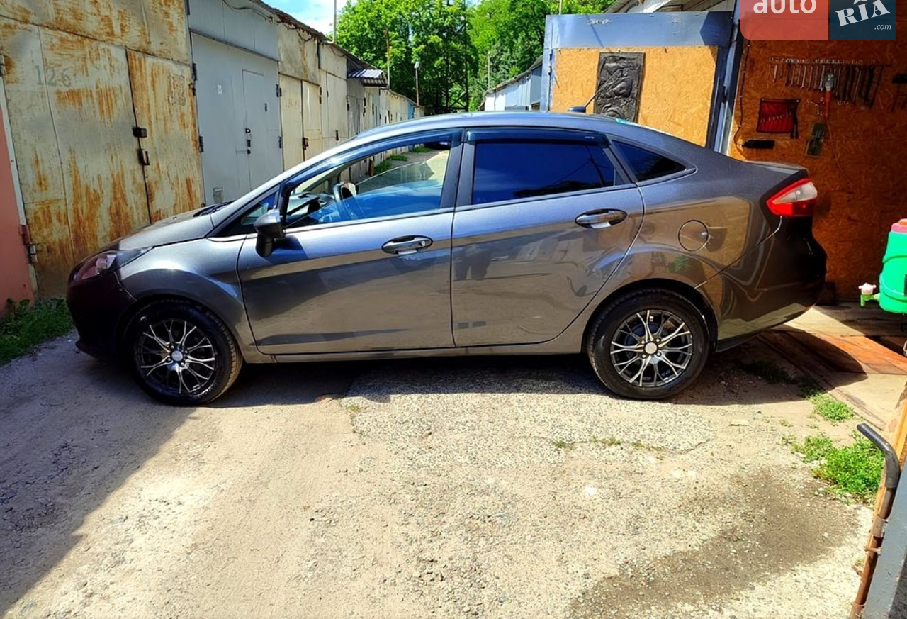 2017 Ford Fiesta - мініатюра 27