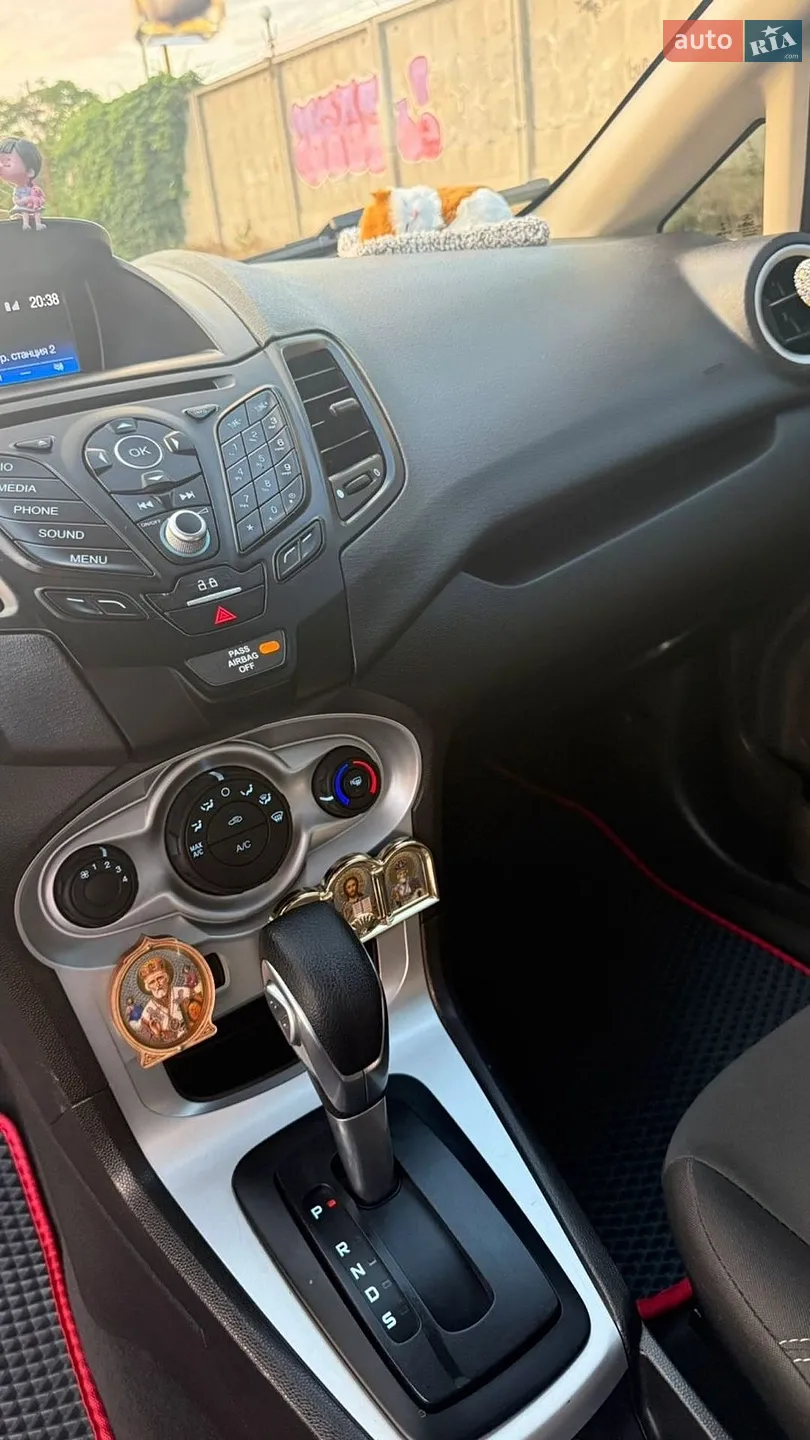 2018 Ford Fiesta - мініатюра 17