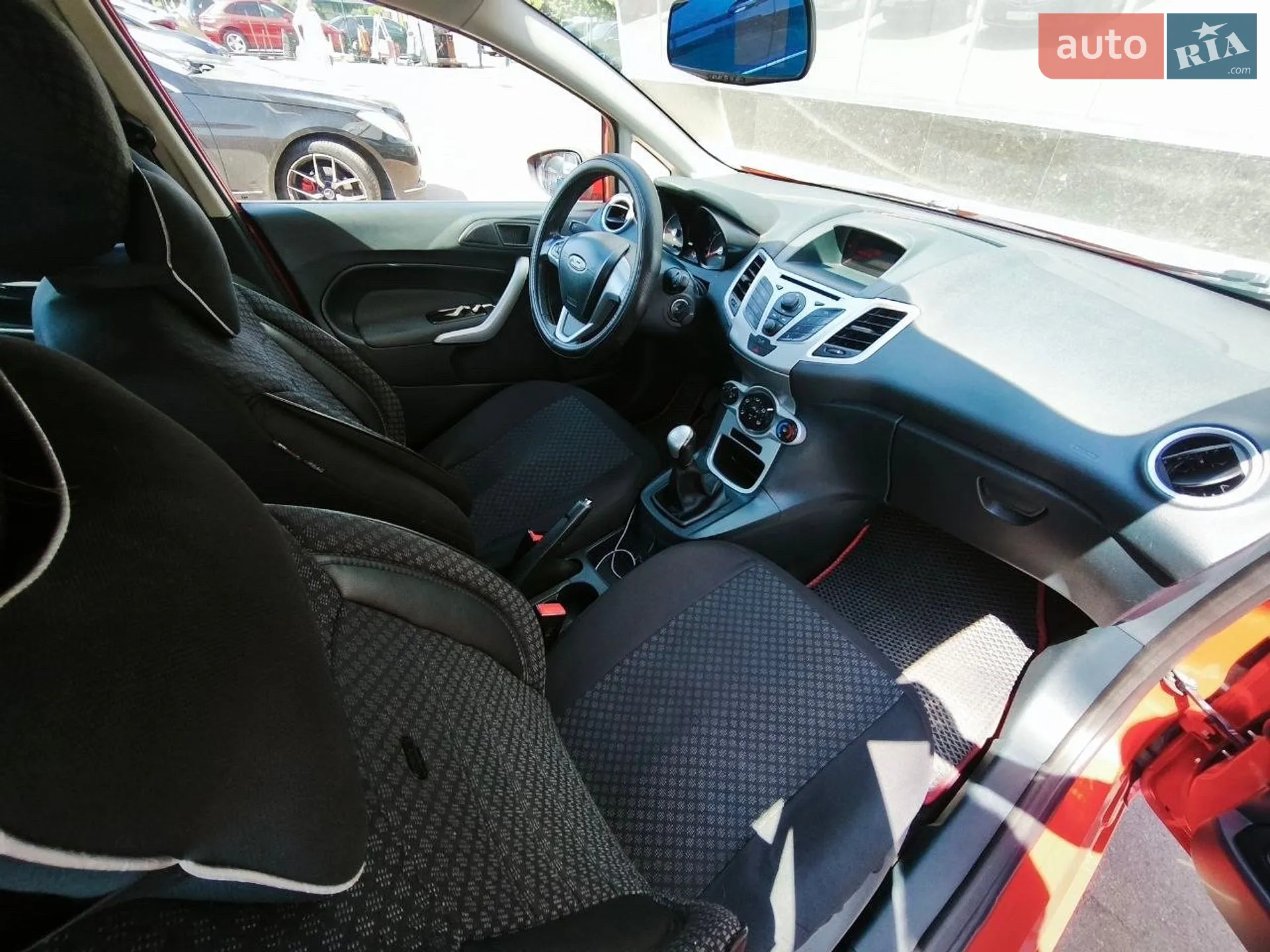 2012 Ford Fiesta - мініатюра 32