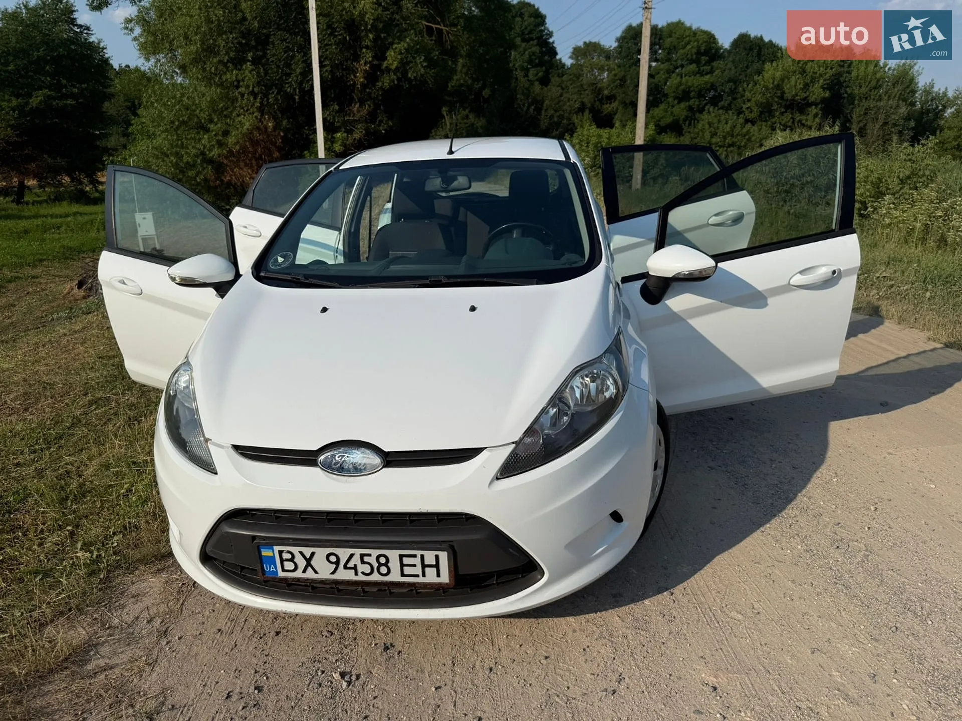 Ford Fiesta 2017 VIN 3FADP4AJ0HM166271 фото оголошення 8 з 20