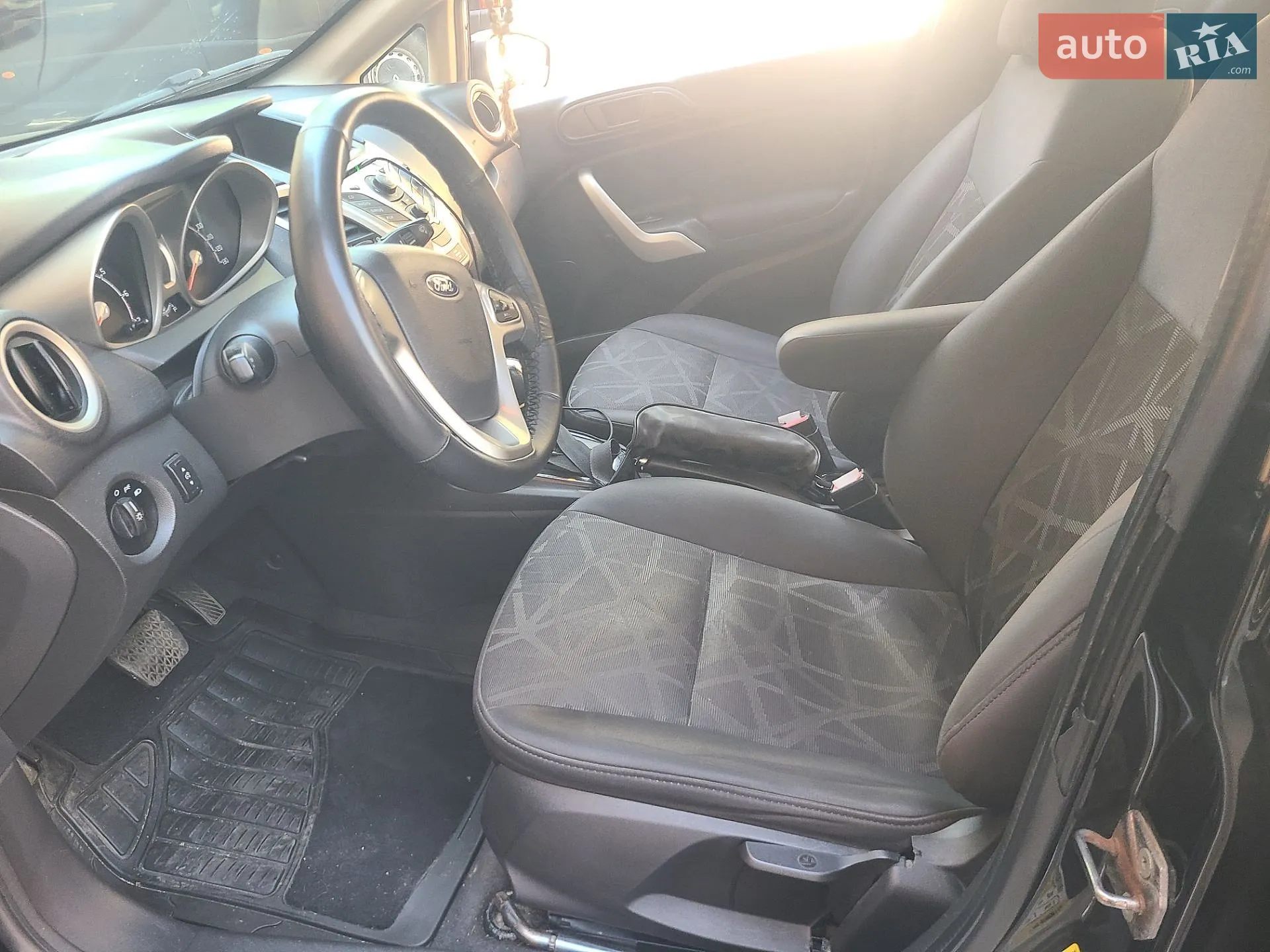 2012 Ford Fiesta - мініатюра 7