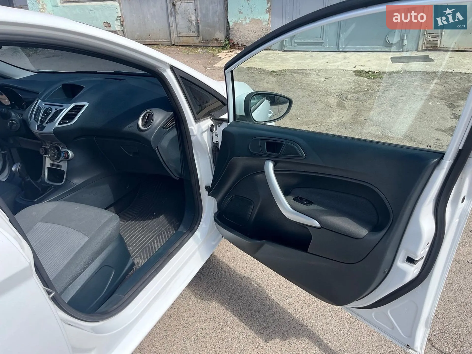 2012 Ford Fiesta - мініатюра 7