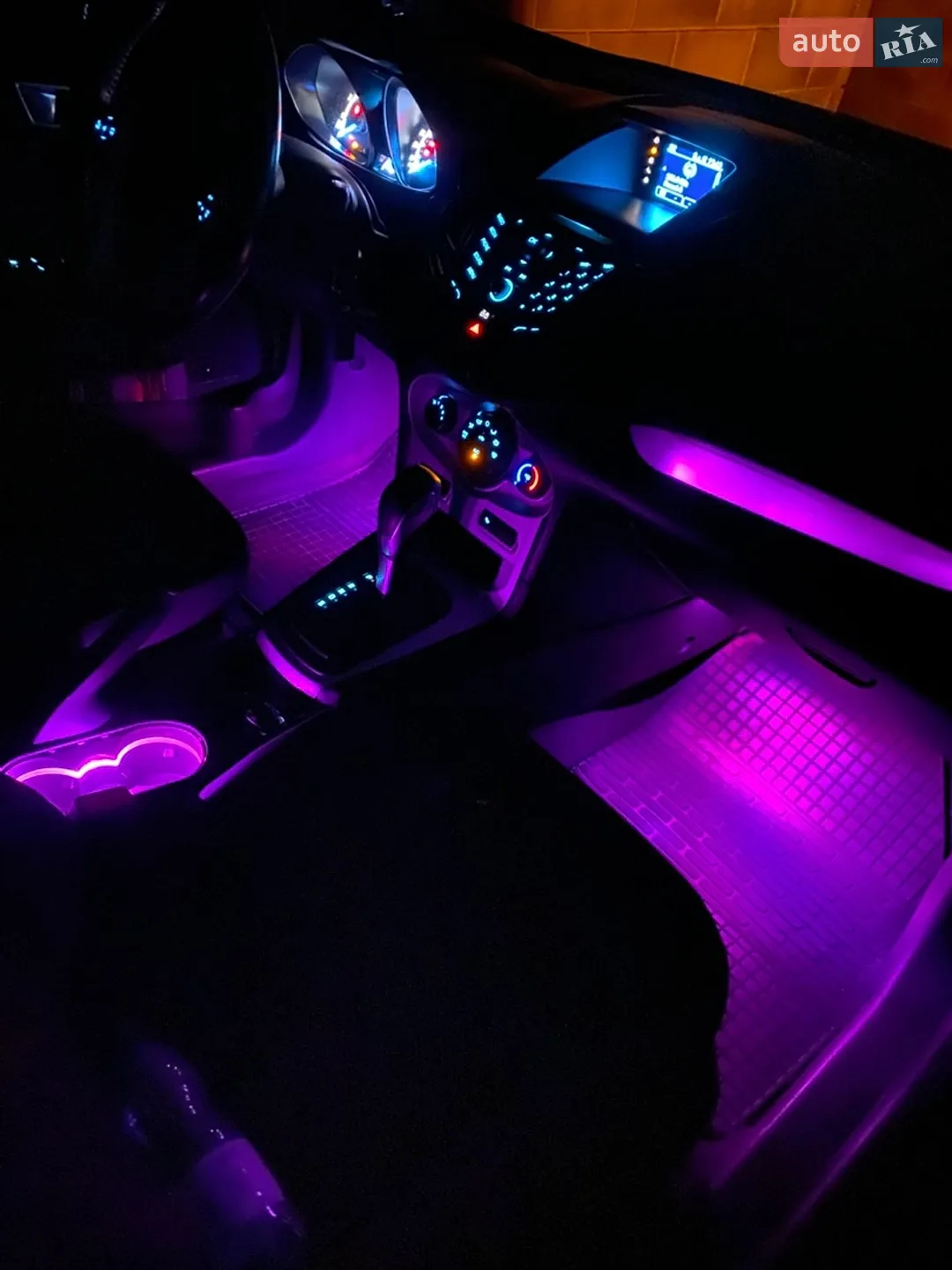 2013 Ford Fiesta - мініатюра 26