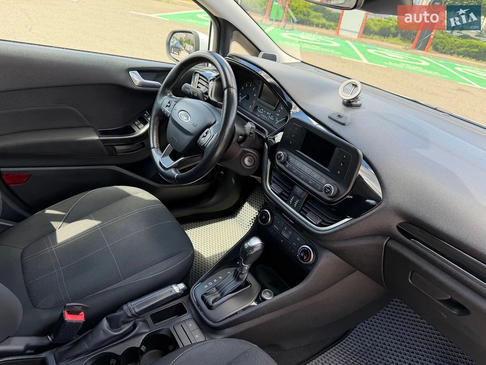 2018 Ford Fiesta - мініатюра 21