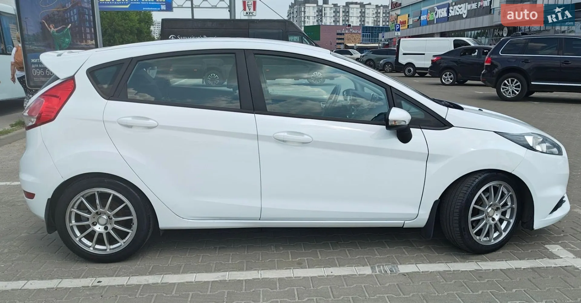 2013 Ford Fiesta - мініатюра 6
