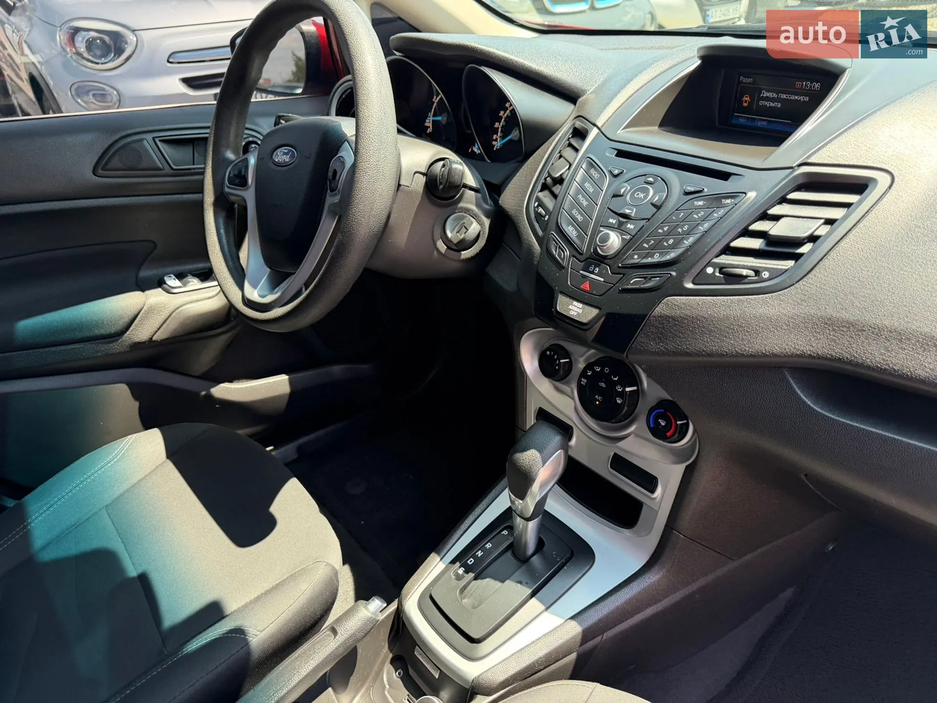 2018 Ford Fiesta - мініатюра 28
