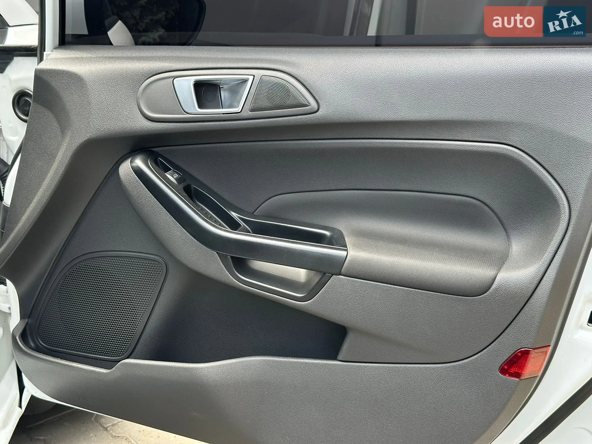 2015 Ford Fiesta - мініатюра 20