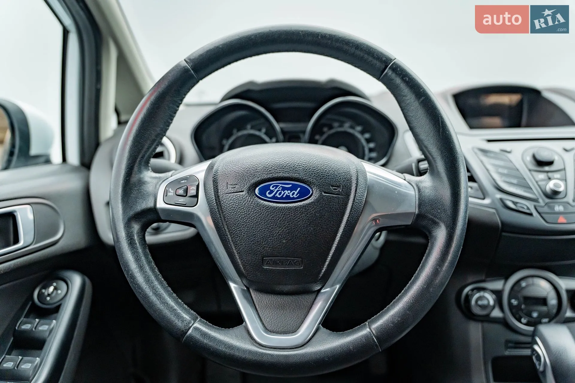 2013 Ford Fiesta - мініатюра 13