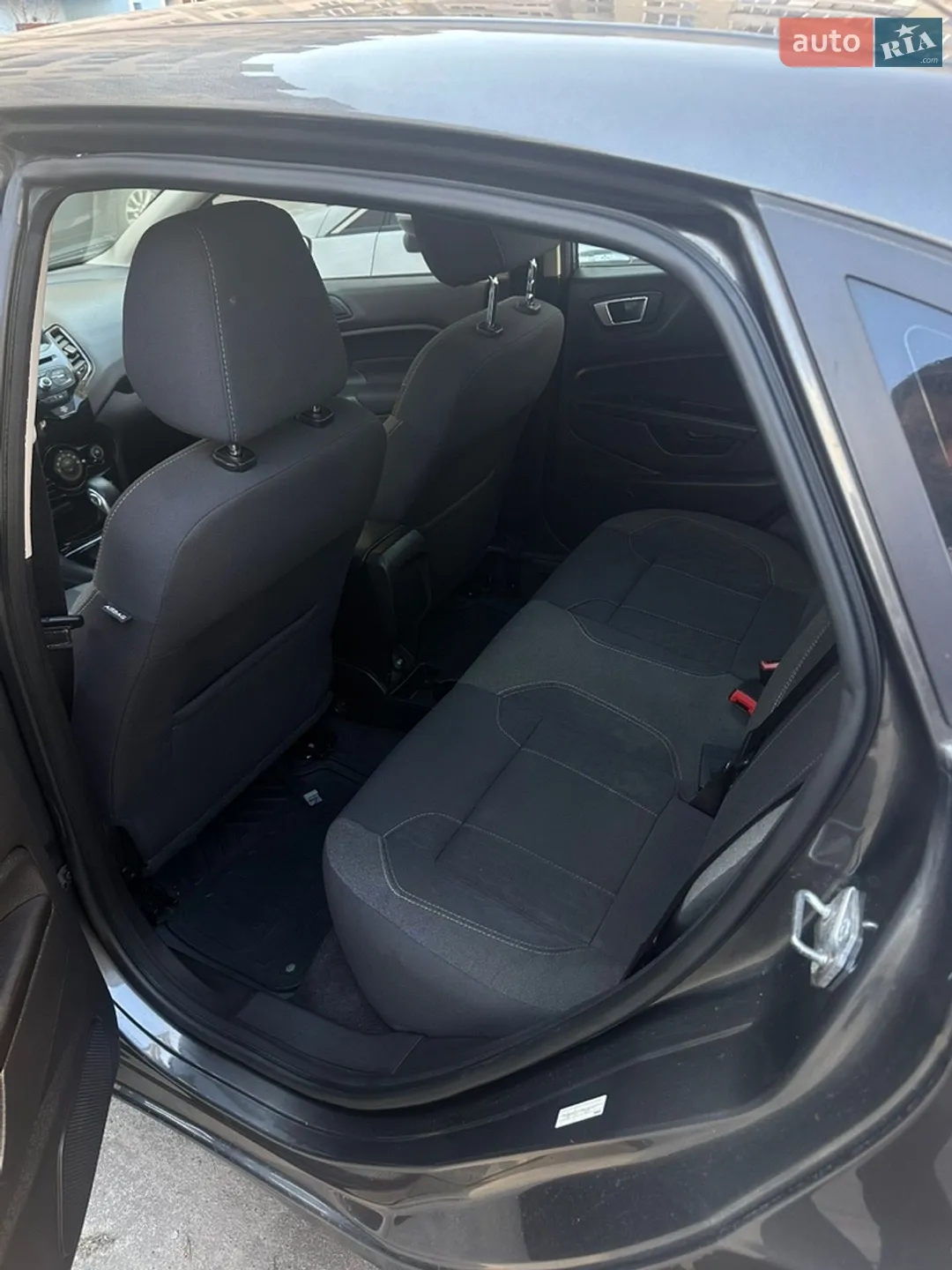 2014 Ford Fiesta - мініатюра 18