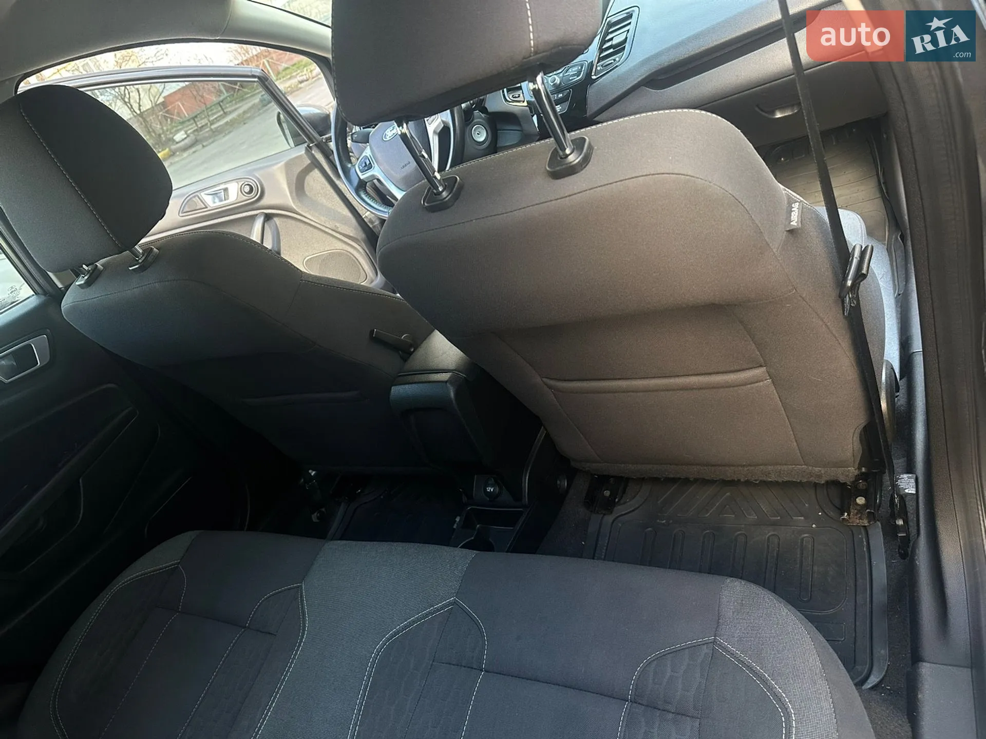 2014 Ford Fiesta - мініатюра 21