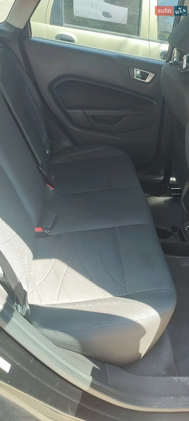 2014 Ford Fiesta - мініатюра 9