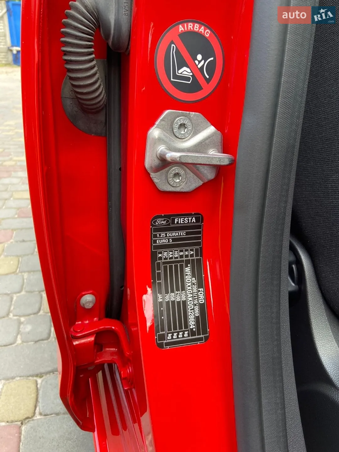 2013 Ford Fiesta - мініатюра 11