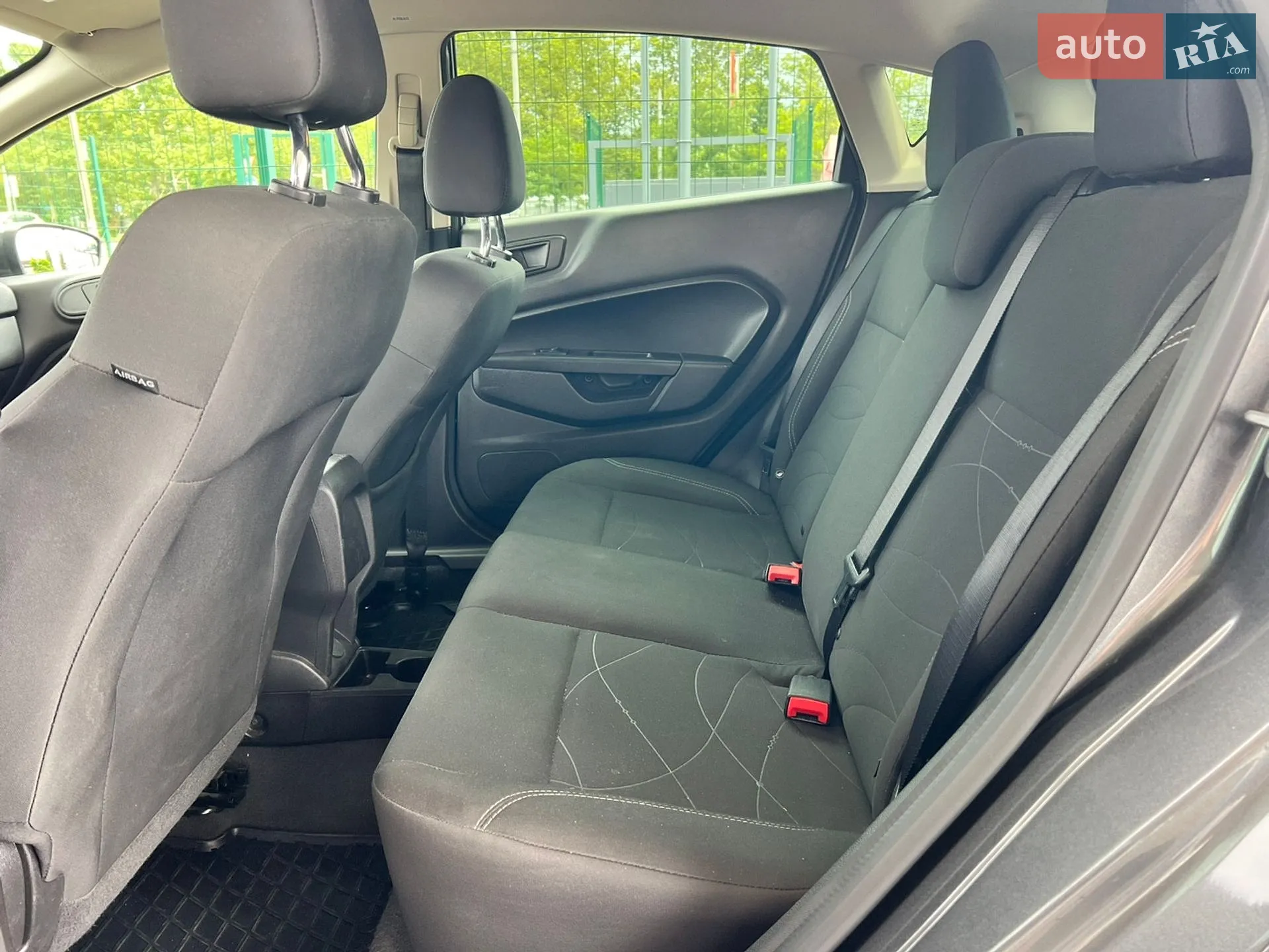 2019 Ford Fiesta - мініатюра 17