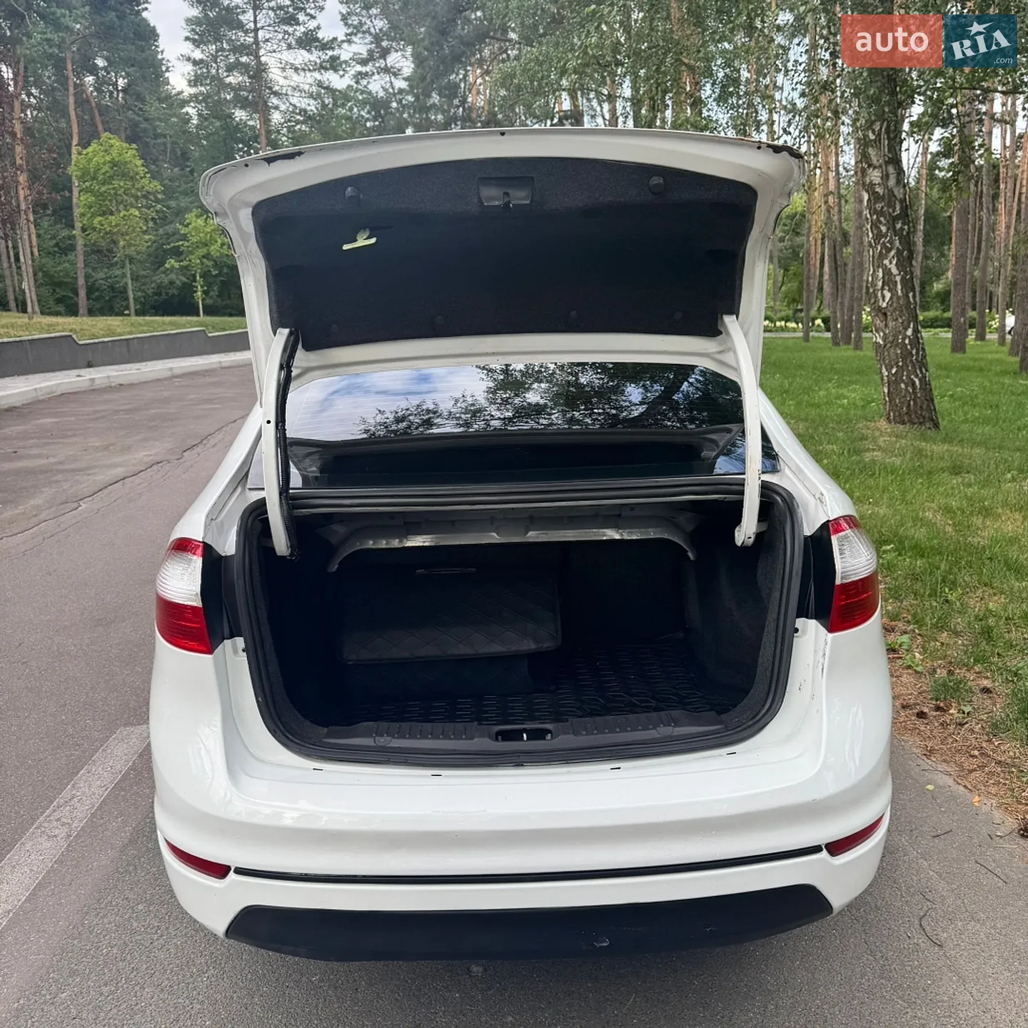 2015 Ford Fiesta - мініатюра 6