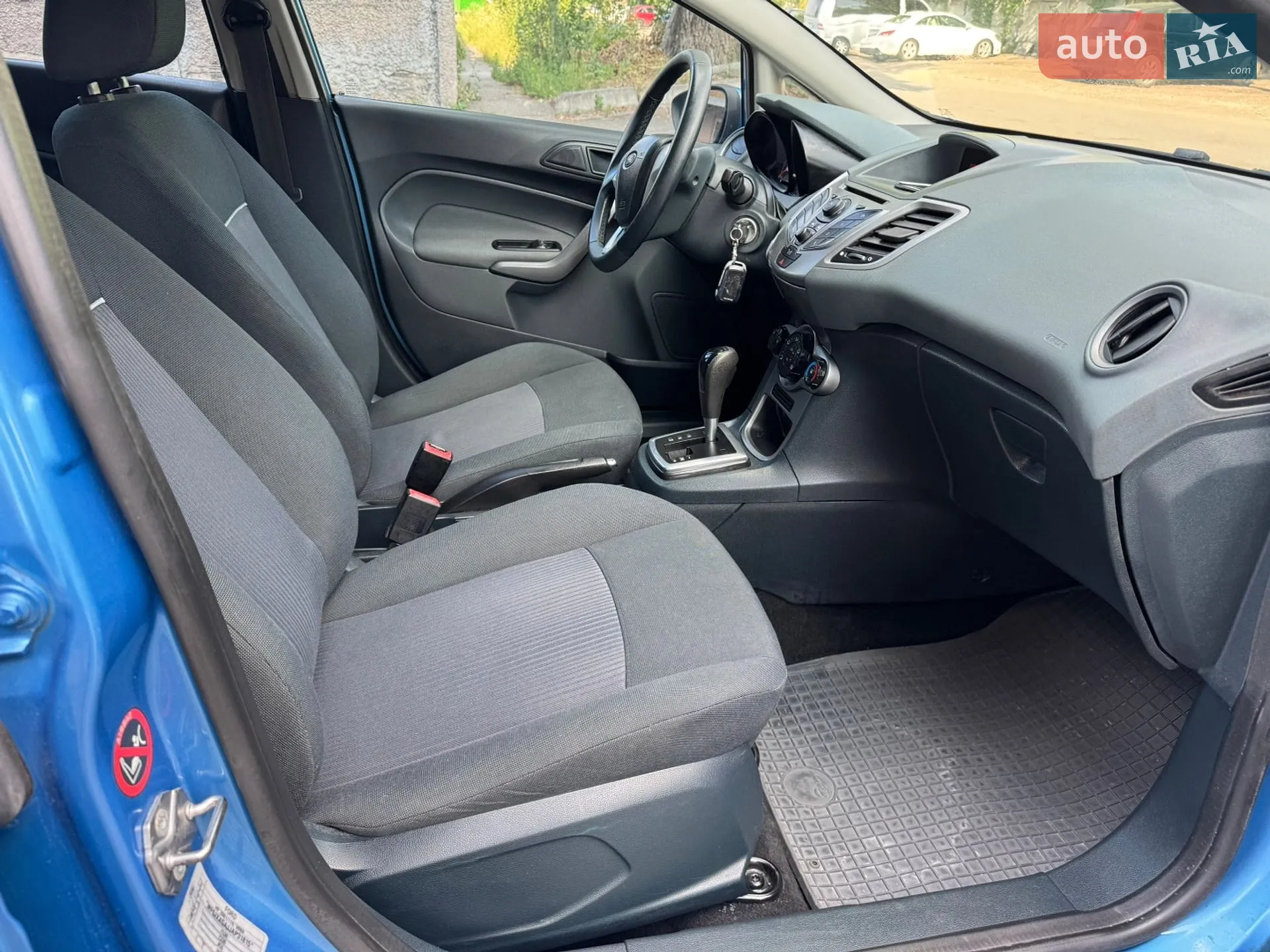 2010 Ford Fiesta - мініатюра 19