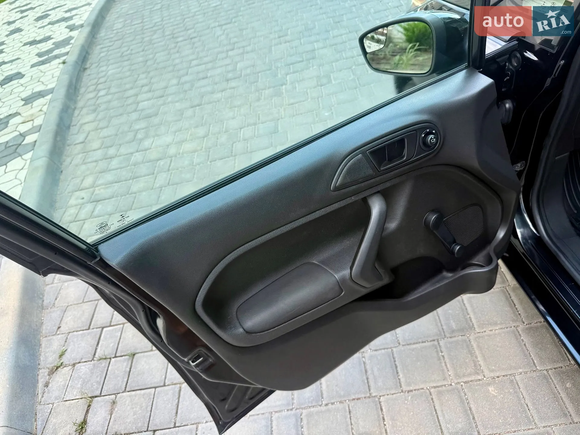 2015 Ford Fiesta - мініатюра 35
