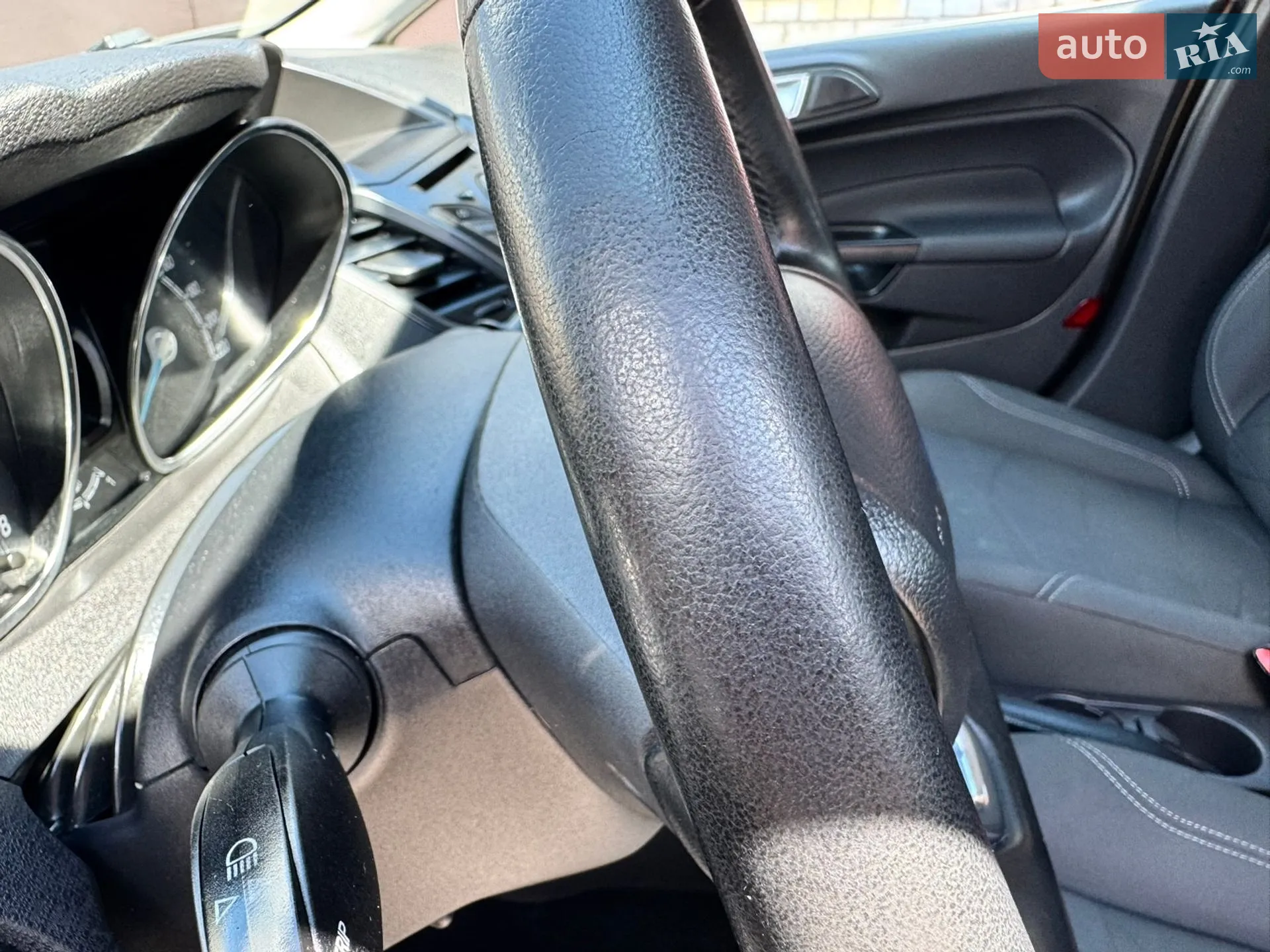 2013 Ford Fiesta - мініатюра 11