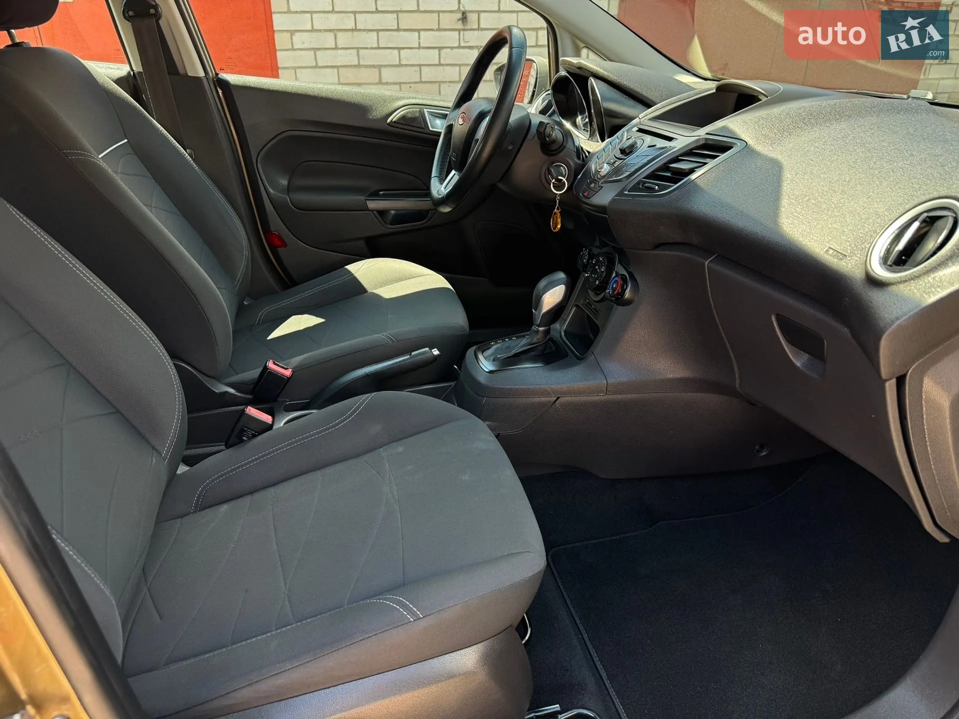 2013 Ford Fiesta - мініатюра 16